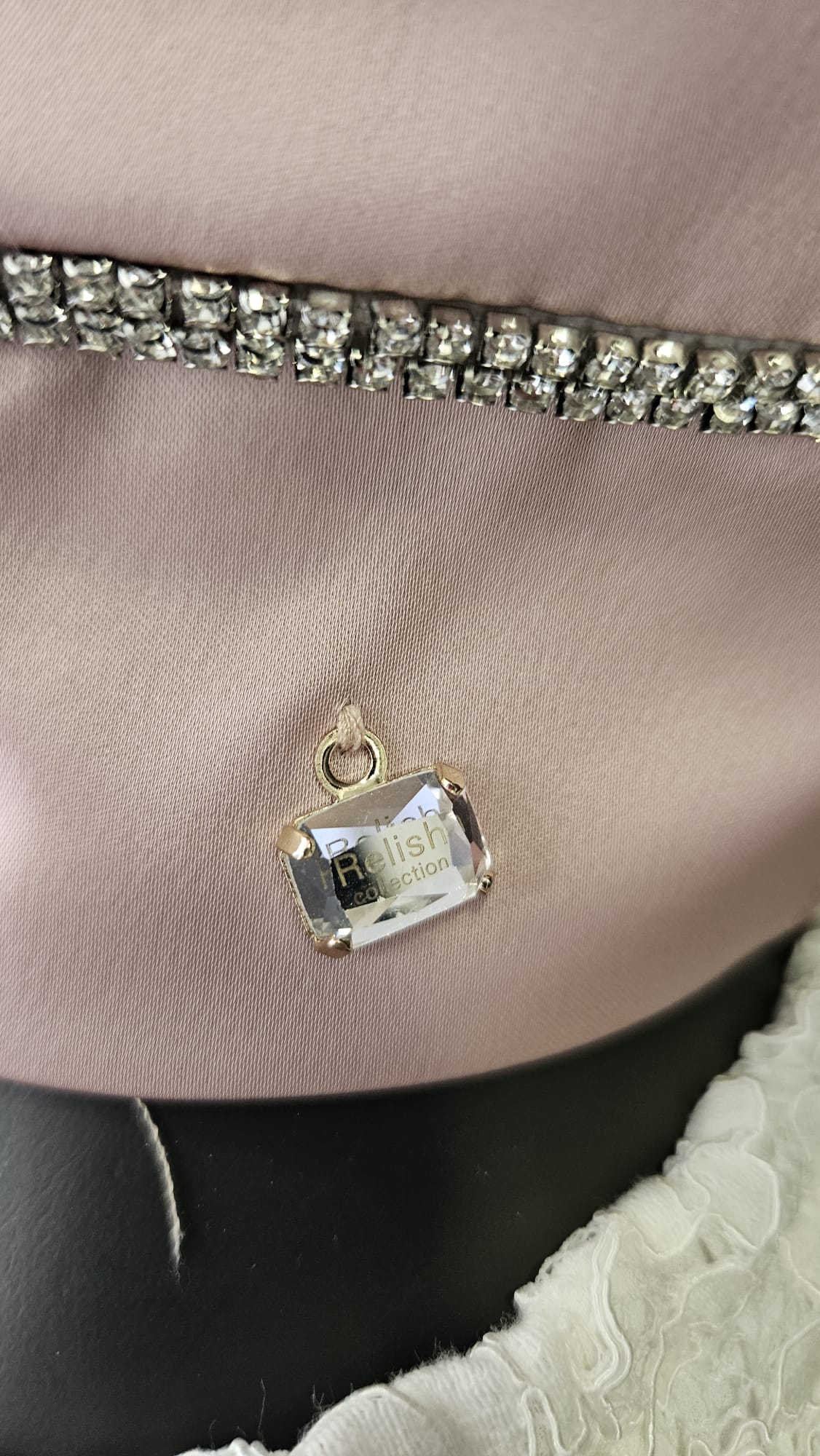 Top Marnistong Relish Donna